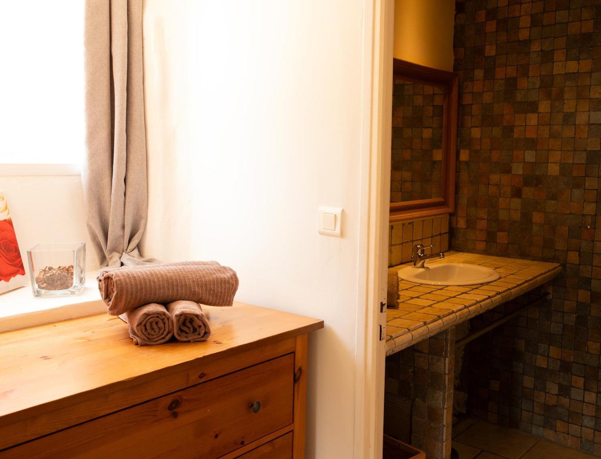 Le Vieux Platane Hotel Cairanne Kültér fotó